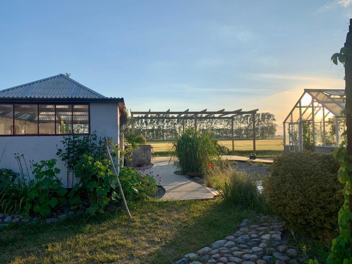 Strandbadsgården B&B Löderup Eksteriør billede